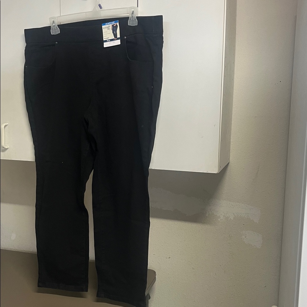 Terra & Sky Plus Size Black Straight Pants